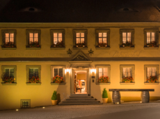 Patrizierhof - Gasthof Hotel Weingut - Familie Grebner